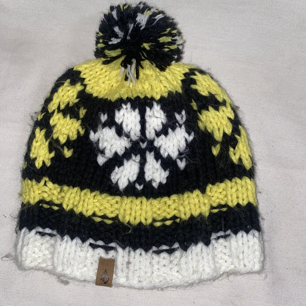 Volcom Knit Beanie Hat One Size Stretch Winter Adult Snowflake fair aisle yellow